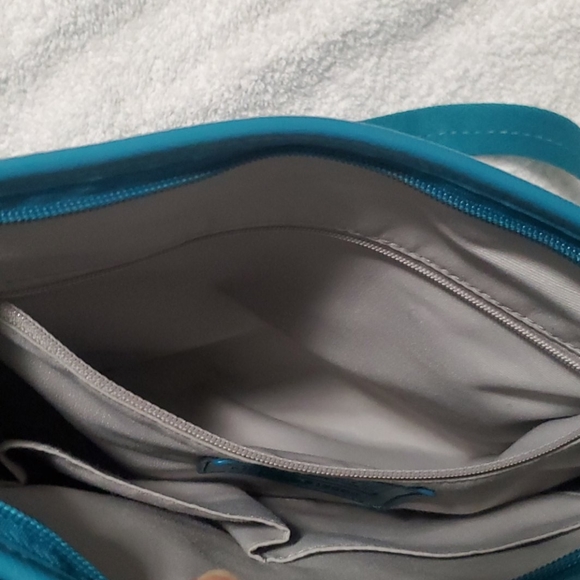 Coach Body Bag - Picture 7 of 11